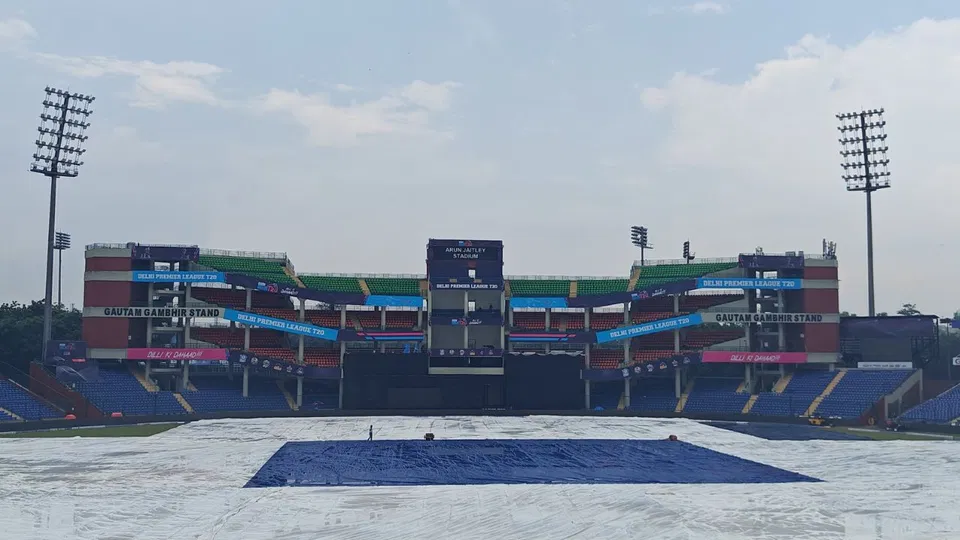 Rain Plays Spoilsport news